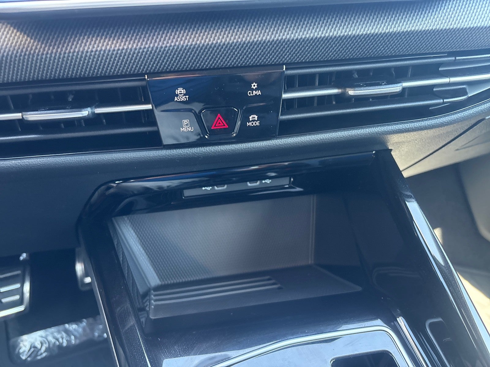 2026 Volkswagen Golf R Base