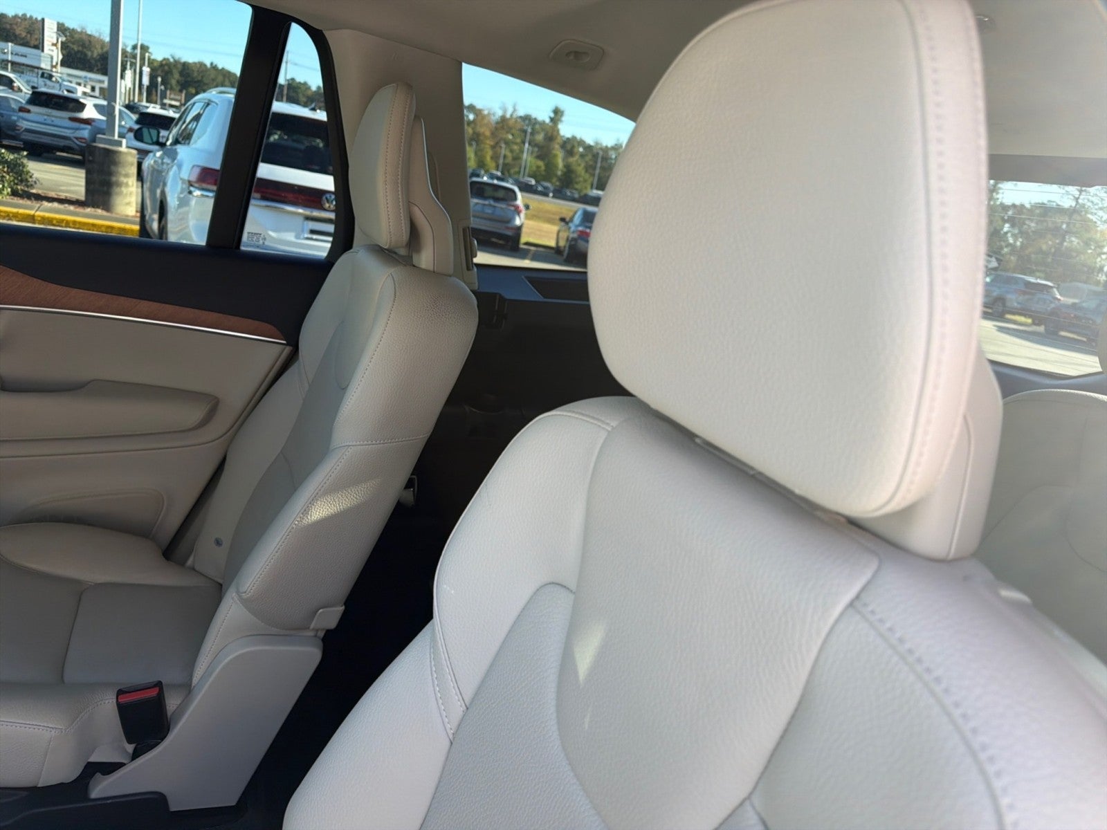 2022 Volvo XC90 Momentum