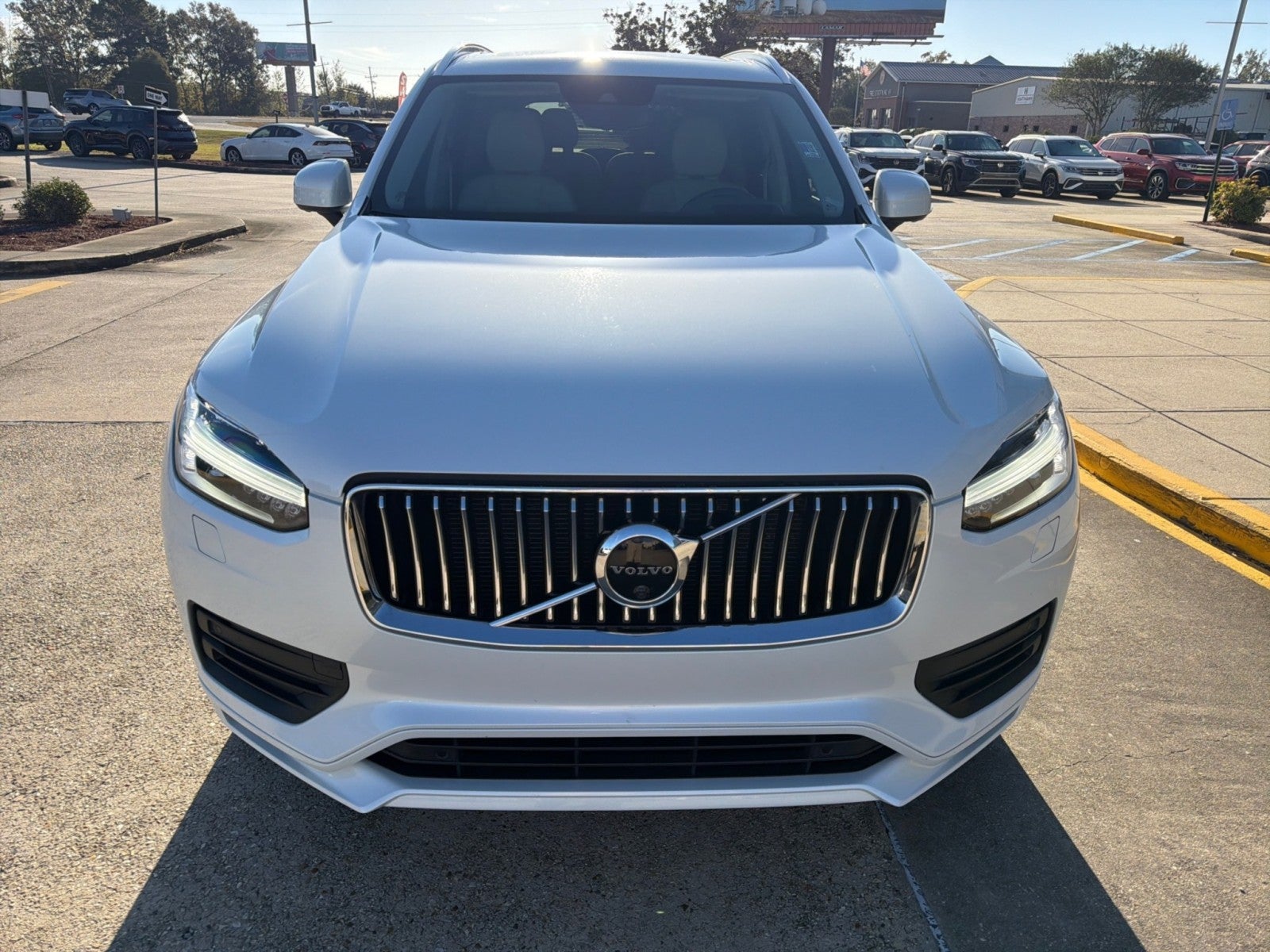 2022 Volvo XC90 Momentum