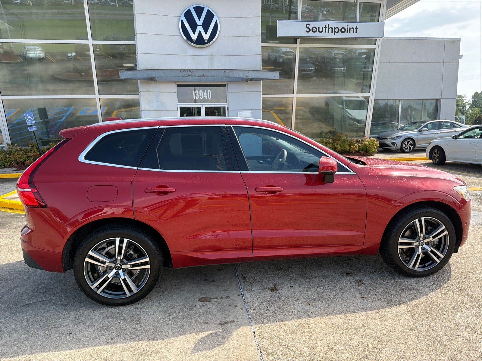 2018 Volvo XC60 Momentum
